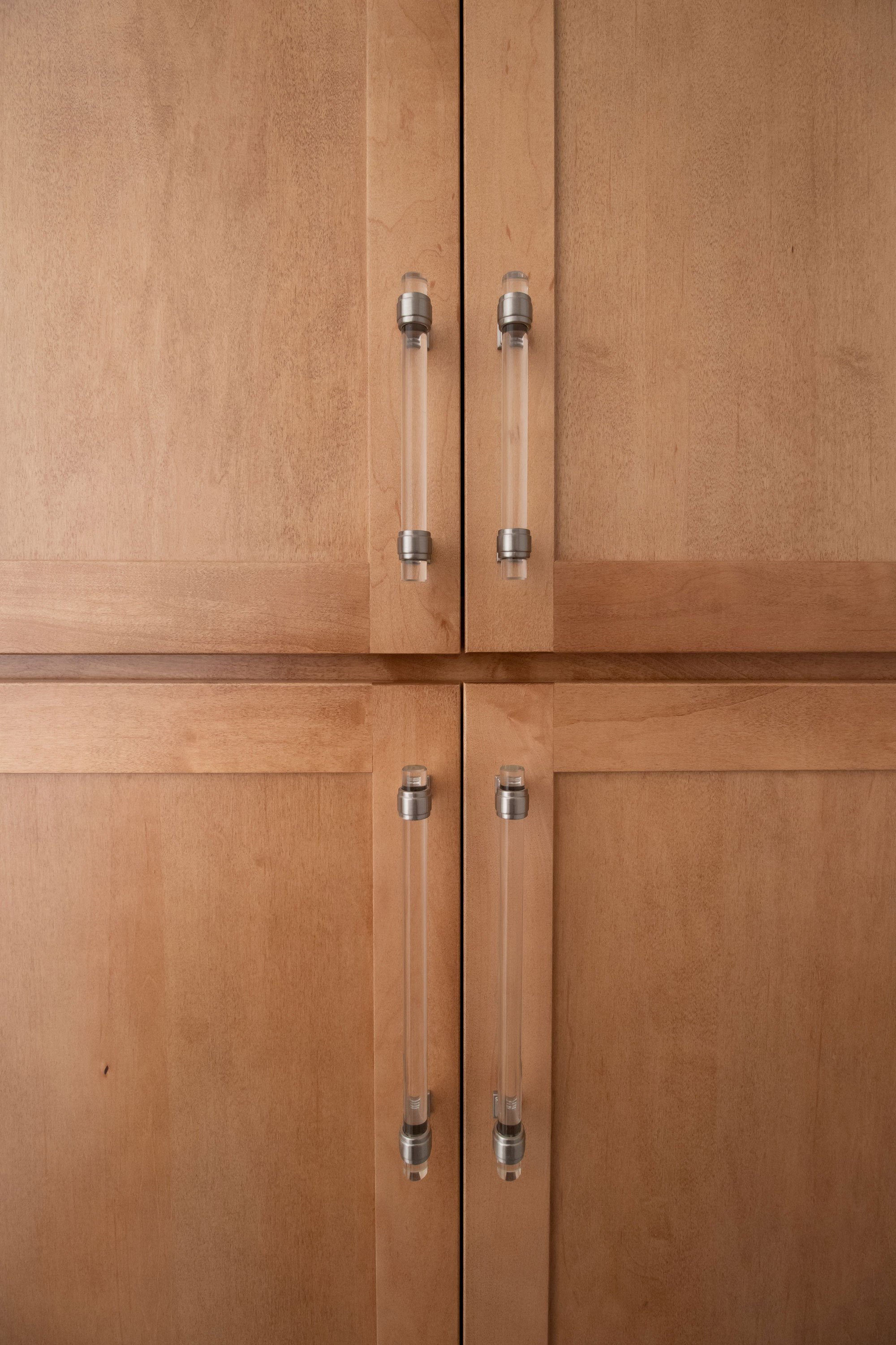Warm wood shaker cabinetry from Merillat Masterpiece