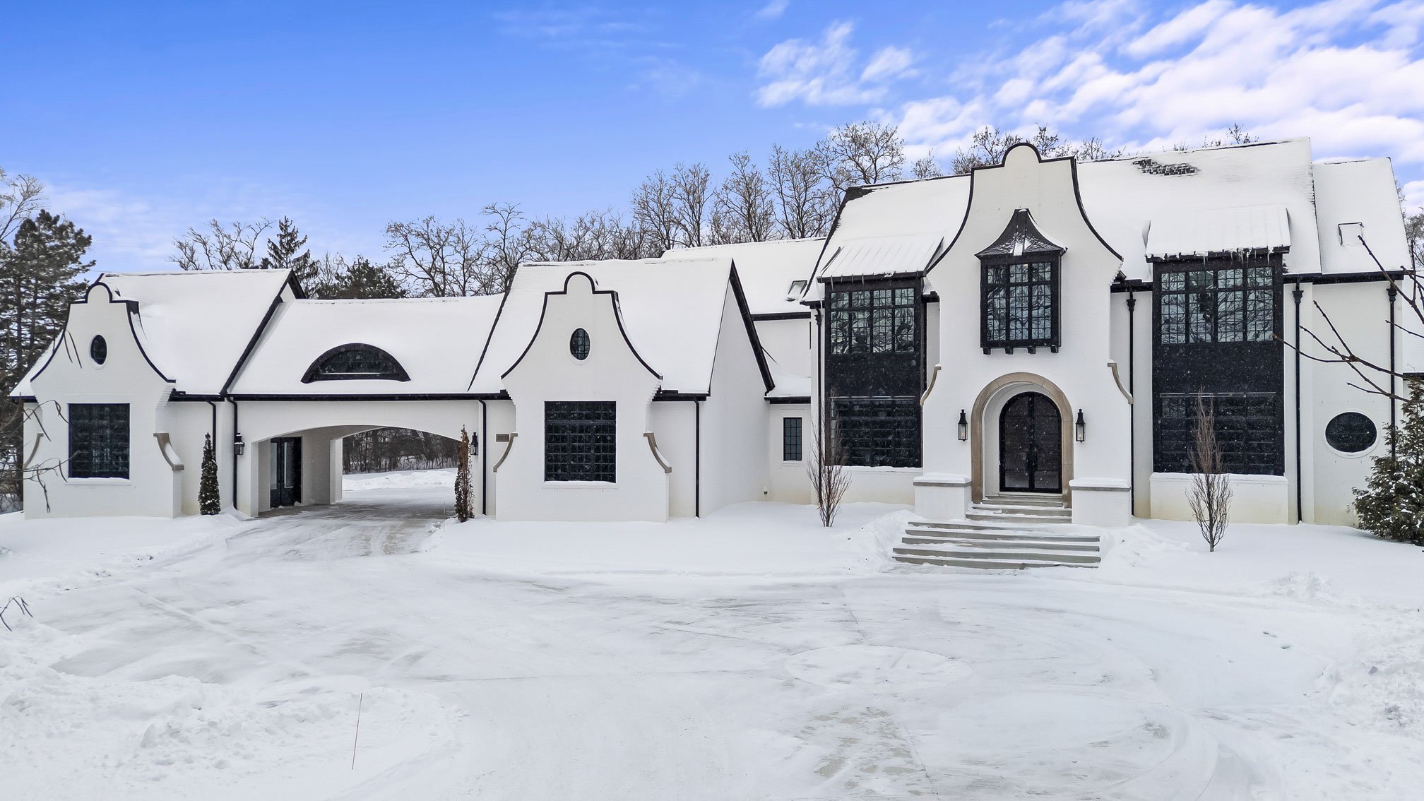 New construction home collaboration between AMS Design and KSI Kitchen & Bath built by Cranbrook Custom Homes