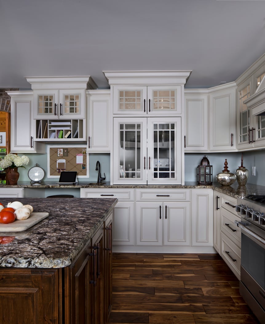 09_SDaubenmeyer_Rustic_Kitchen_Inside.jpg