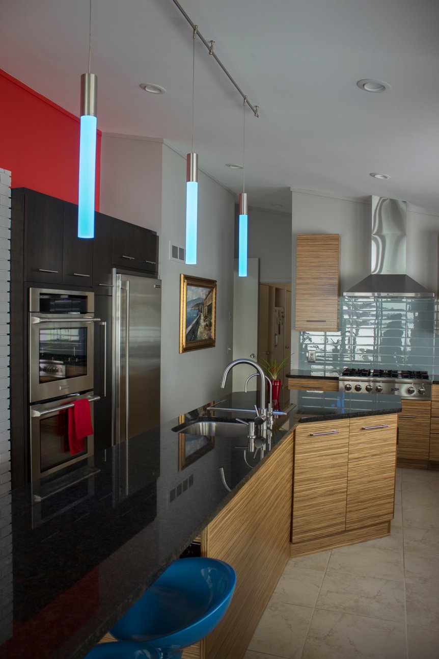 13_AParker_Contemporary_Kitchen_Side_B.jpg