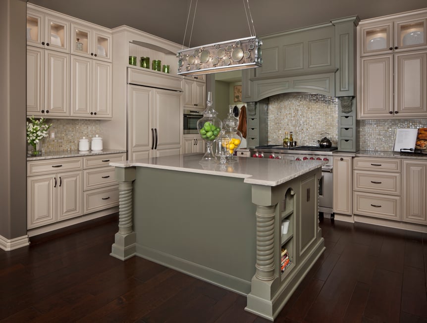 SDaubenmeyer_Traditional_Kitchen_Overview.jpg