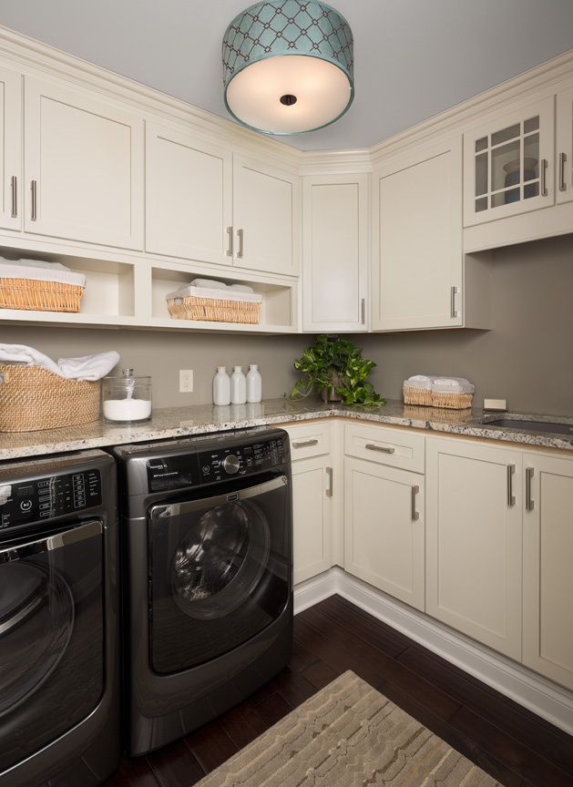 KSI-Laundry Room-white cabinets