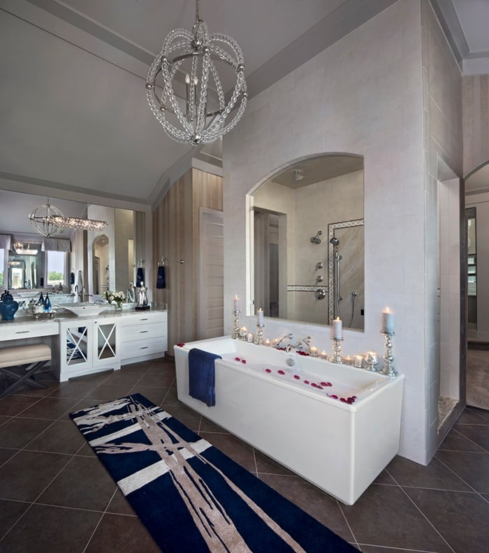 Should a Master Bathroom Have a Bath Tub?